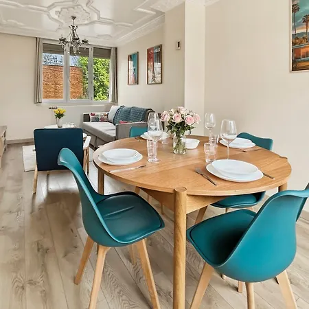 T4, Ideal Famille Ou Amis, Parking *