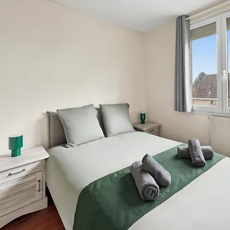 T4, Ideal Famille Ou Amis, Parking * 阿斯克新城