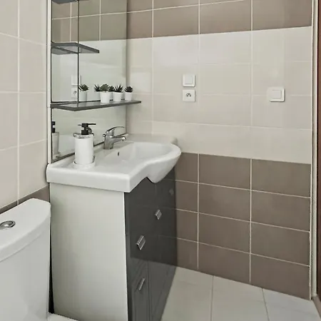 T4, Ideal Famille Ou Amis, Parking * Villeneuve-d'Ascq
